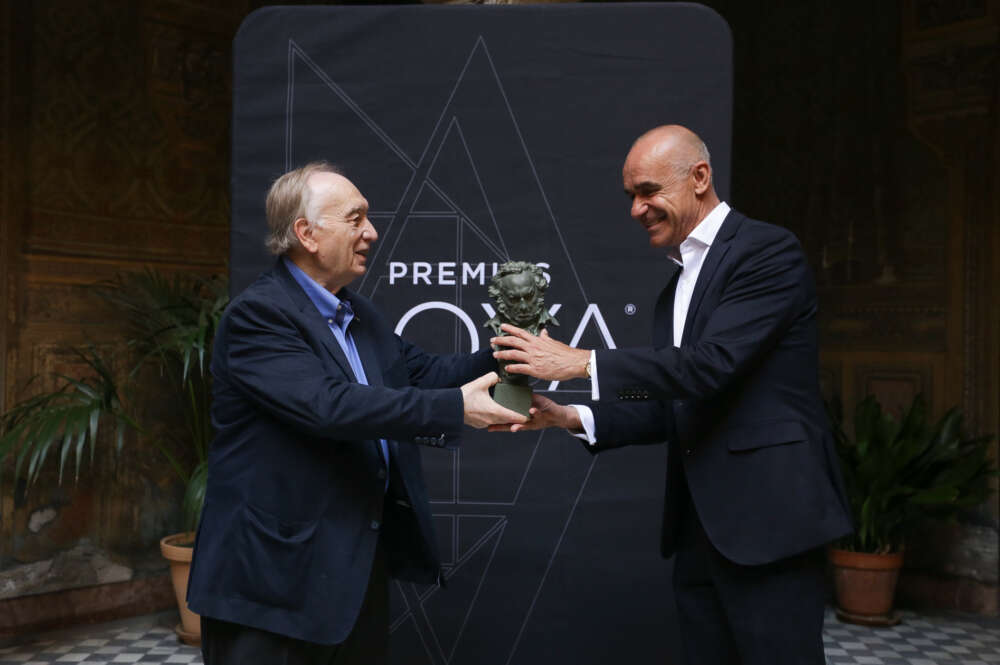 Antonio Muñoz, alcalde de Sevilla, y Fernando Méndez-Leite, presidente de la Academia del Cine, en el acto de presentación de la 37 edición de los Goya.