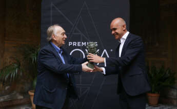 Antonio Muñoz, alcalde de Sevilla, y Fernando Méndez-Leite, presidente de la Academia del Cine, en el acto de presentación de la 37 edición de los Goya.
