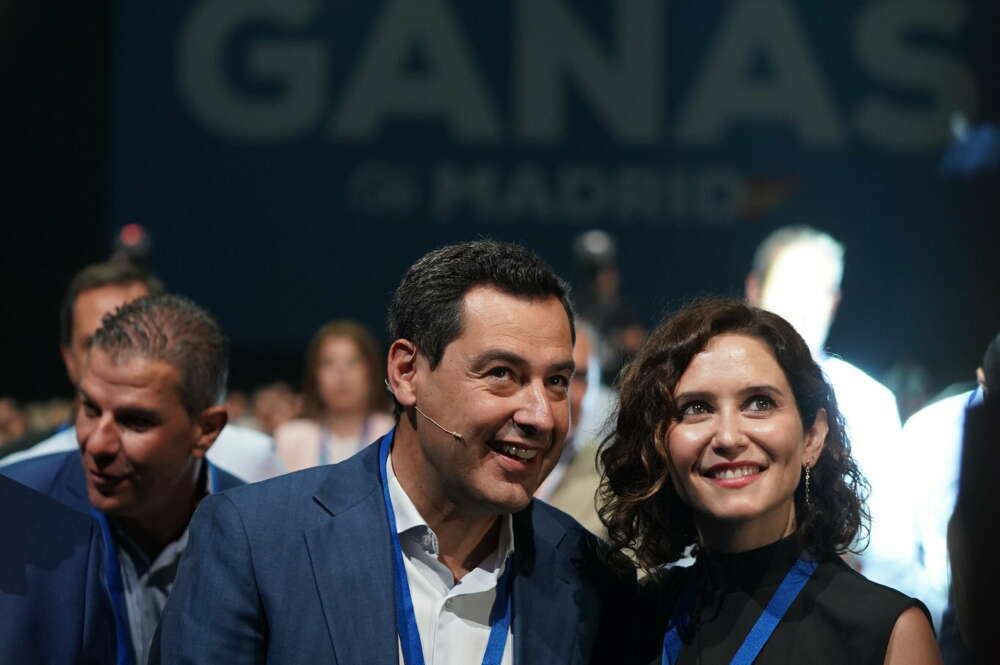 Juanma Moreno e Isabel Díaz Ayuso, durante el Congreso del PP.