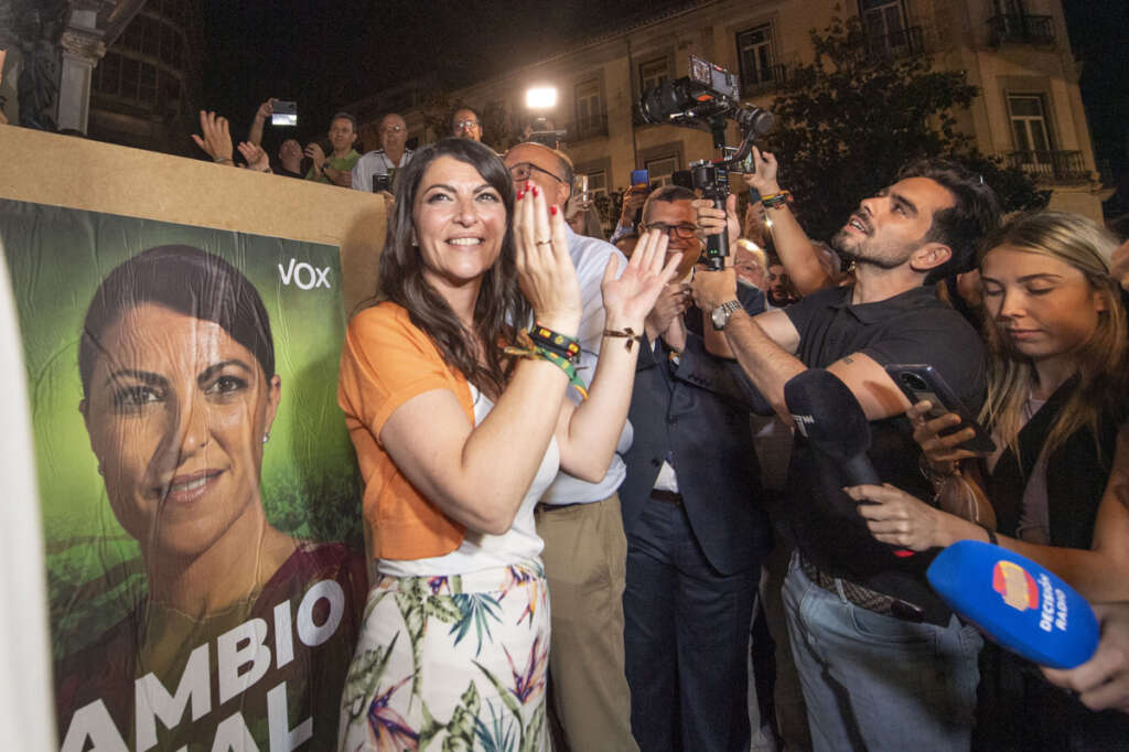 Macarena Olona, candidata de Vox a la presidencia de la Junta de Andalucía, arranca la campaña electoral este jueves en Granada. EFE/miguel angel molina