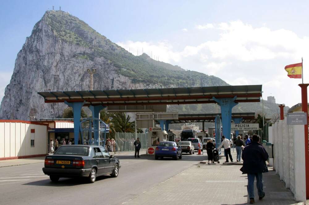 Frontera de La Línea con Gibraltar.