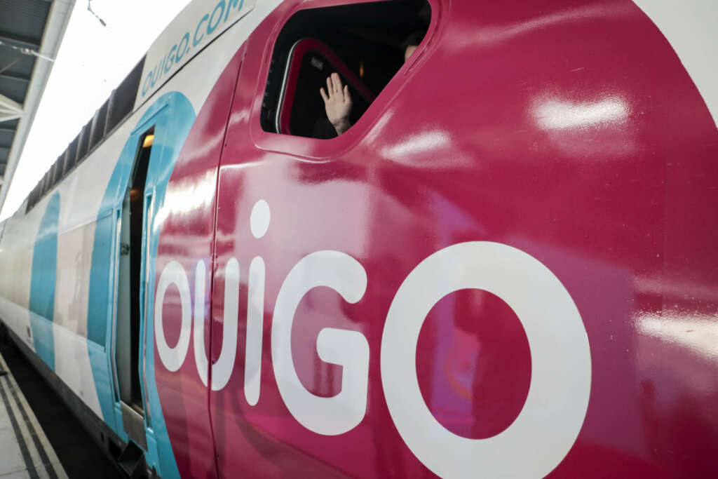 Un tren de Ouigo. EFE/ Ana Escobar
