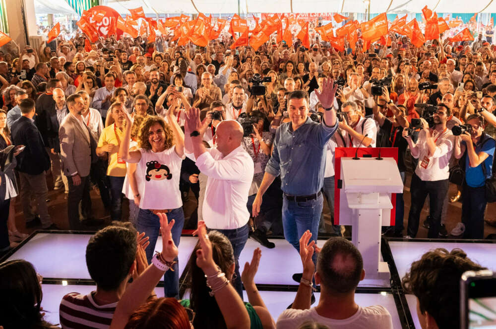 Pedro Sánchez y María Jesús Montero el 18 de junio en Dos Hermanas, última vez que el secretario general del PSOE pisó Andalucía tras la convocatoria de elecciones generales.