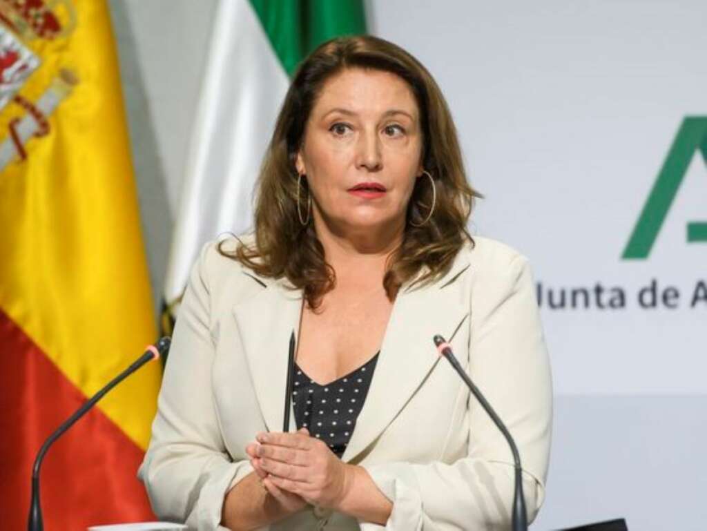 La consejera de Agricultura, Carmen Crespo, durante una comparecencia de prensa. Raúl Caro/EFE