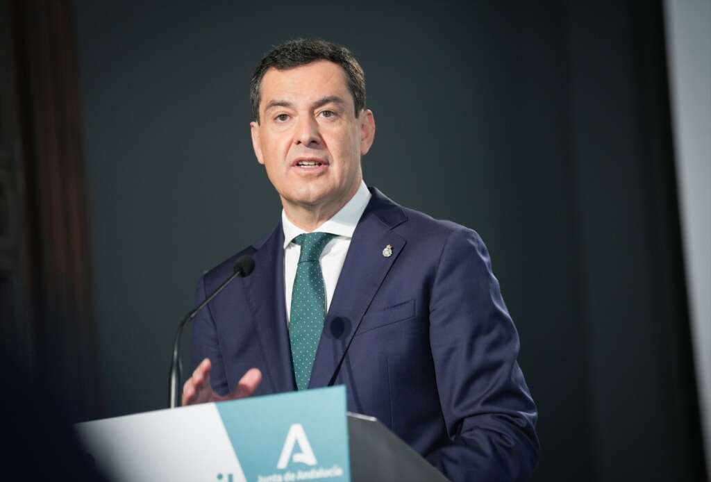 El presidente de la Junta de Andalucía, Juanma Moreno, durante su intervención en un acto el 6 de noviembre.