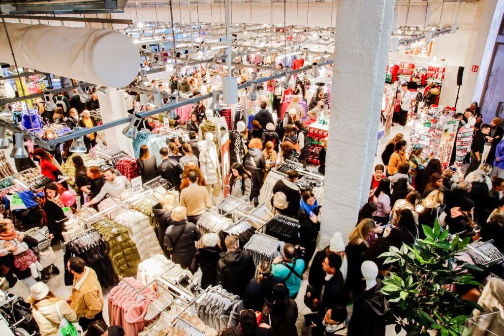 1.800 euros de salario y beneficios exclusivos: descubre las ventajas de trabajar en Primark. Foto: Carlos Luján / Europa Press