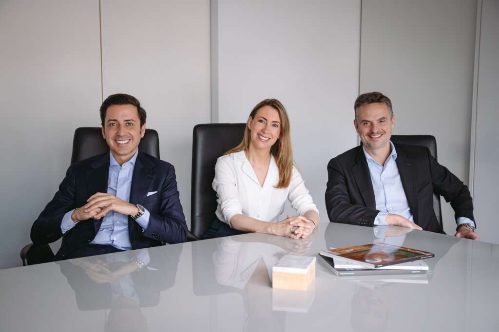 Eduardo Cosentino, Pilar Cosentino y Álvaro de la Haza, nuevos vicepresidente ejecutivo, CEO y director general corporativo, respectivamente.