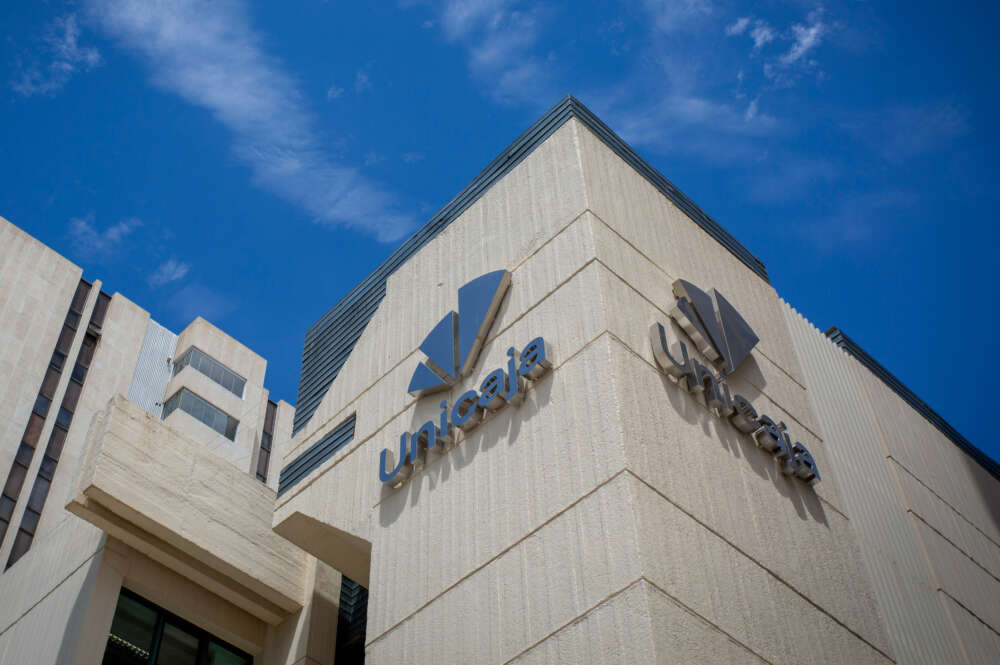 Edificio de la sede de Unicaja Banco en Málaga.