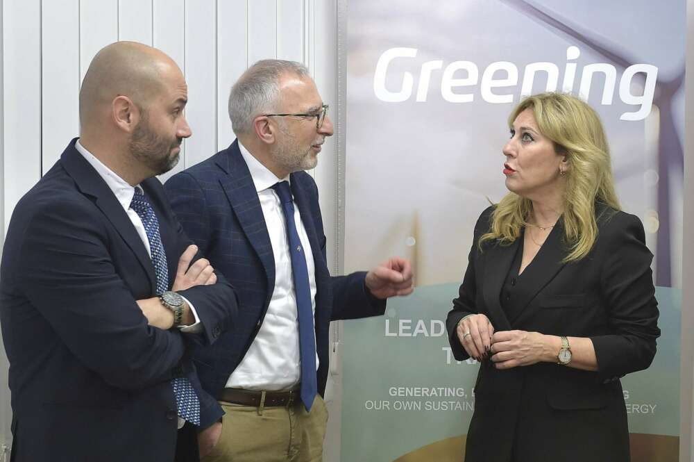 Responsables de Greening en Italia conversan con la consejera de Economía, Hacienda y Fondos Europeos de la Junta de Andalucía, Carolina España.