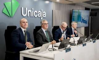 El presidente de Unicaja, José Sevilla, y el CEO de la entidad, Isidro Rubiales, en la presentación de los resultados del cuarto trimestre de 2024 de Unicaja.