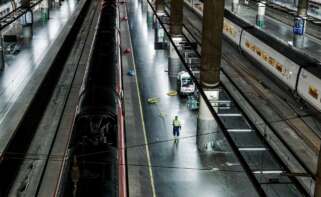 Un tren en la Estación de Atocha, a 4 de mayo de 2025, en Madrid.