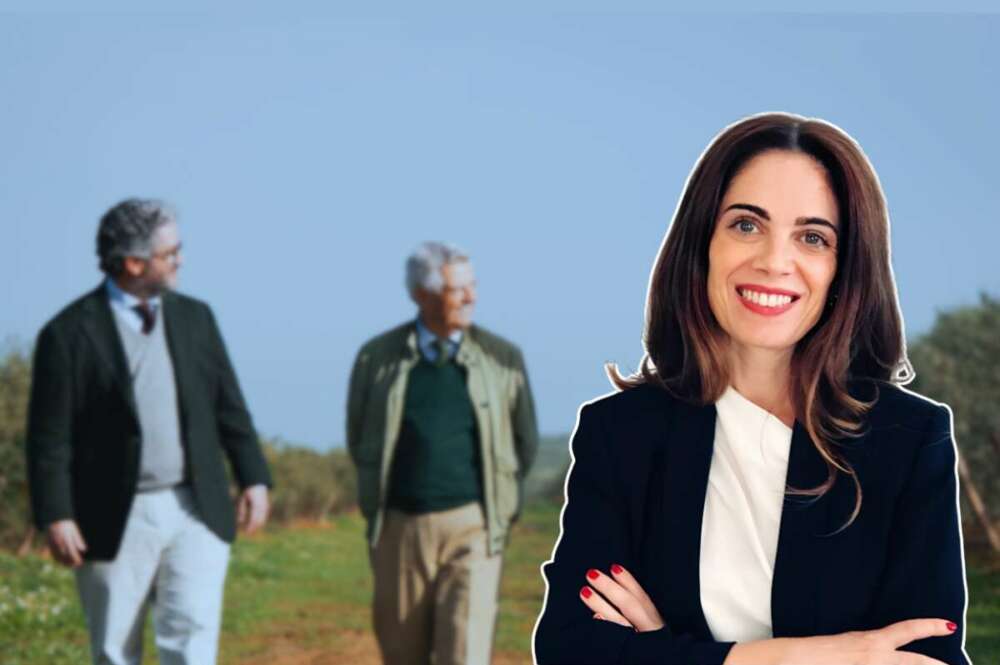 Mar Escalante, nueva presidenta de Aceitunas Guadalquivir, junto a Francisco J. Escalante y Francisco Escalante, CEO y fundador del grupo, respectivamente (fondo).