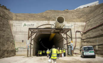 Obras del tramo ferroviario Níjar-Río Andarax en Almería, parte del futuro Corredor Mediterráneo.
