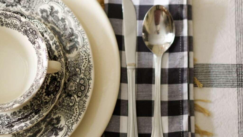 Vajilla de Cartuja Pickman. Foto: lacartujadesevilla.com