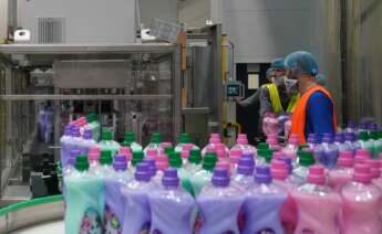 Trabajadores de Persán en la fábrica de Polonia.