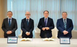 Firma del convenio. Foto: Unicaja.