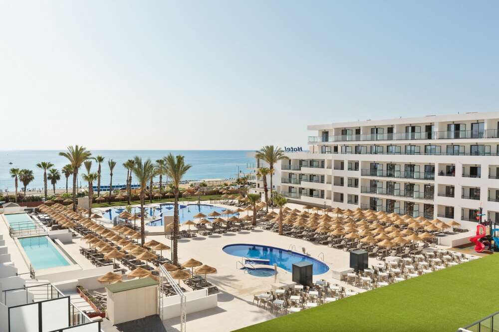 Best Oasis Tropical, en Mojácar (Almería), tras ser reformado.