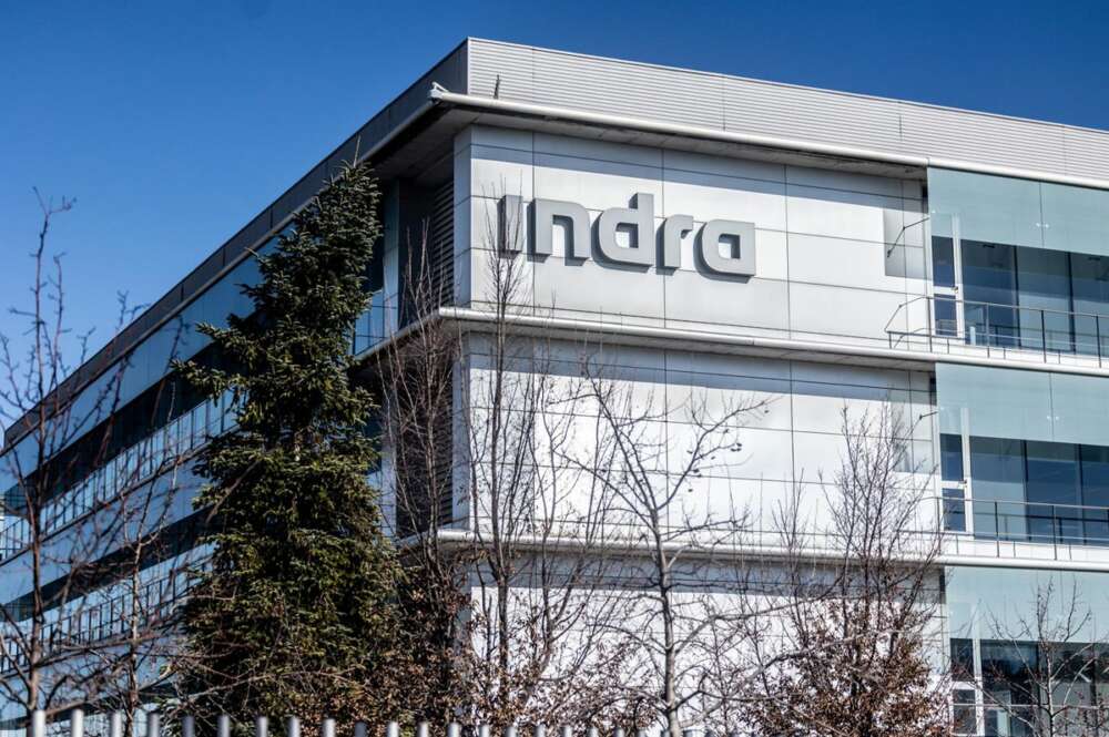 Fachada de la sede de Indra