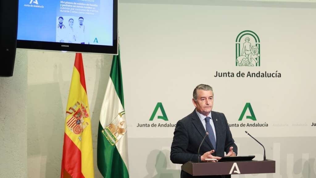 El consejero de Sanidad, Presidencia y Emergencias de la Junta de Andalucía, Antonio Sanz