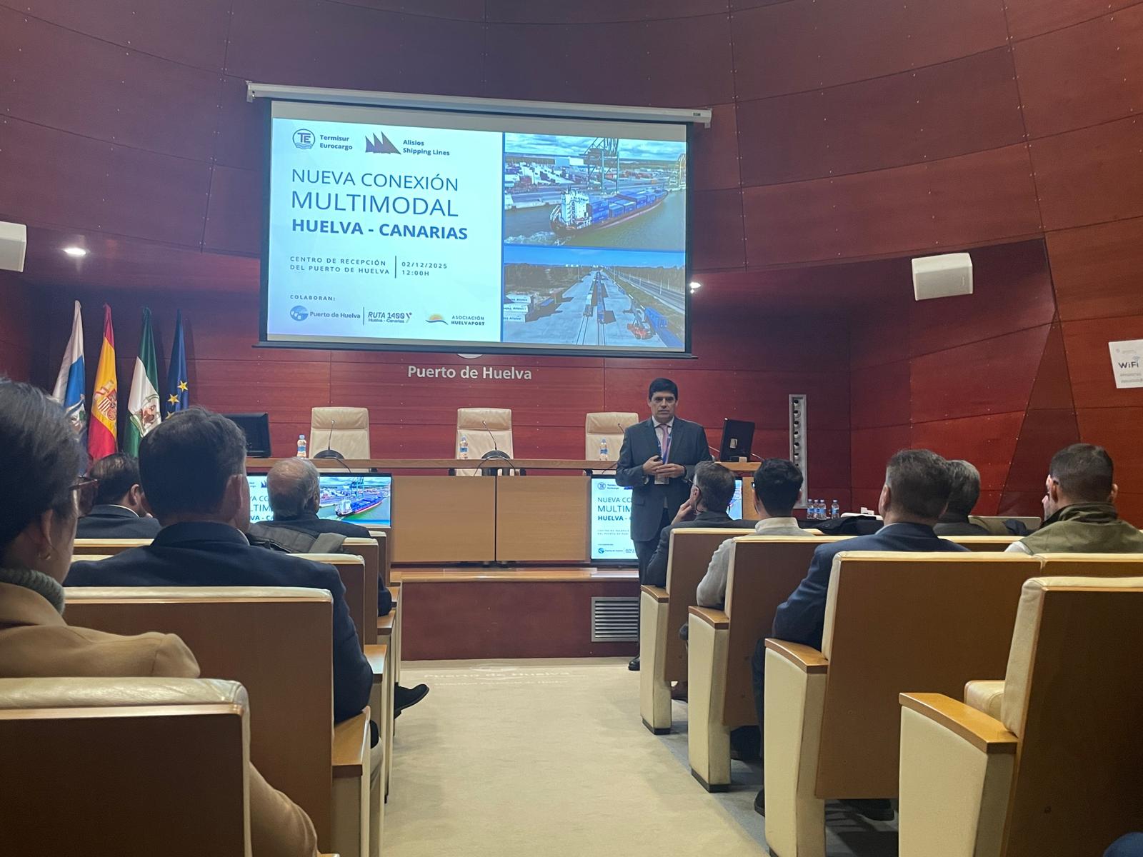 Intervención de Jaime Beltran, el jefe del Área de Desarrollo de Negocio y Comercial del Puerto de Huelva. I Foto: Puerto de Huelva