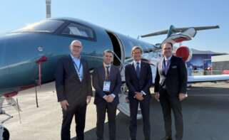 Jorge Paradela, consejero de Industria, Energía y Minas, con responsables de Pilatus en la última edición del Salón Internacional de la Aeronáutica y el Espacio de París-Le Bourget.