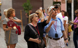 Turistas visitando Málaga.