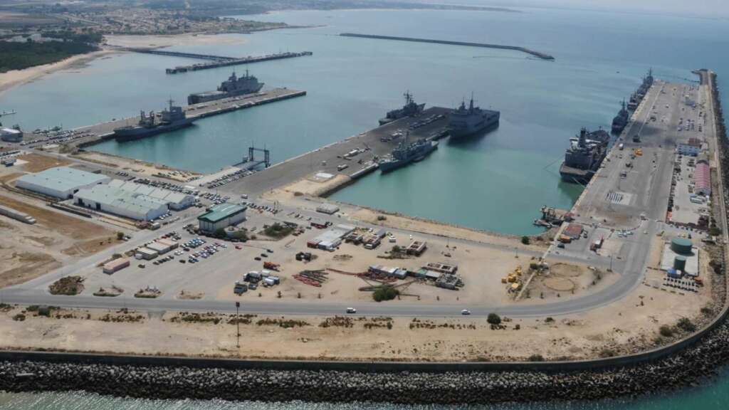 Vista aérea de la base de Rota.