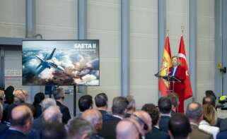 La secretaria de Estado de Defensa, Amparo Valcarce, durante la presentación del sistema SAETA II.