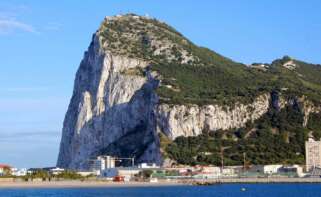 El Gobierno prepara la exclusión del Peñón tras 35 años en la lista de paraísos fiscales, en un cambio clave para las relaciones fiscales y diplomáticas entre España y Gibraltar