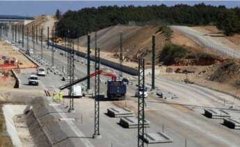 Adif en las obras del AVE en Galicia.