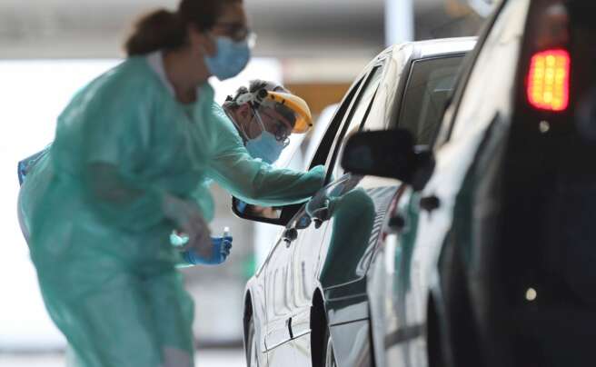 Galicia vuelve a superar los 200 contagios diarios a las puertas del fin del toque de queda
