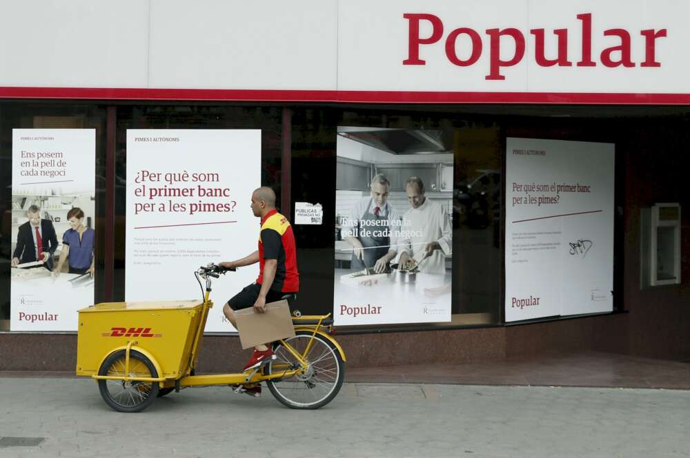 En la imagen, una antigua sucursal de Banco Popular. EFE/Andreu Dalmau