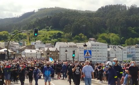 Manifestación contra los despidos en Alcoa