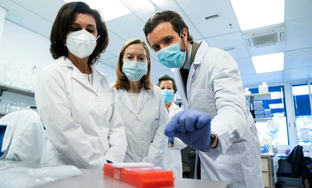 Casado se moja por Pharma Mar: pide a Sánchez más test españoles
