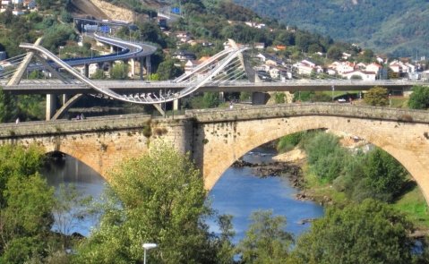 Puente Romano de Ourense y Puente del Milenio de Ourense