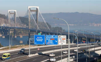 Tramo de la AP-9 a su paso por el Puente de Rande / EFE