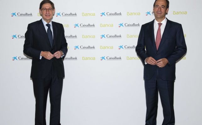 José Ignacio Goirigolzarri, presidente de Bankia, y Gonzalo Gortázar, consejero delegado de Caixabank. Foto: Caixabank