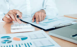 Atlas de la Empresa Comprometida: más ajuste de costes que alza de precios ante la inflación