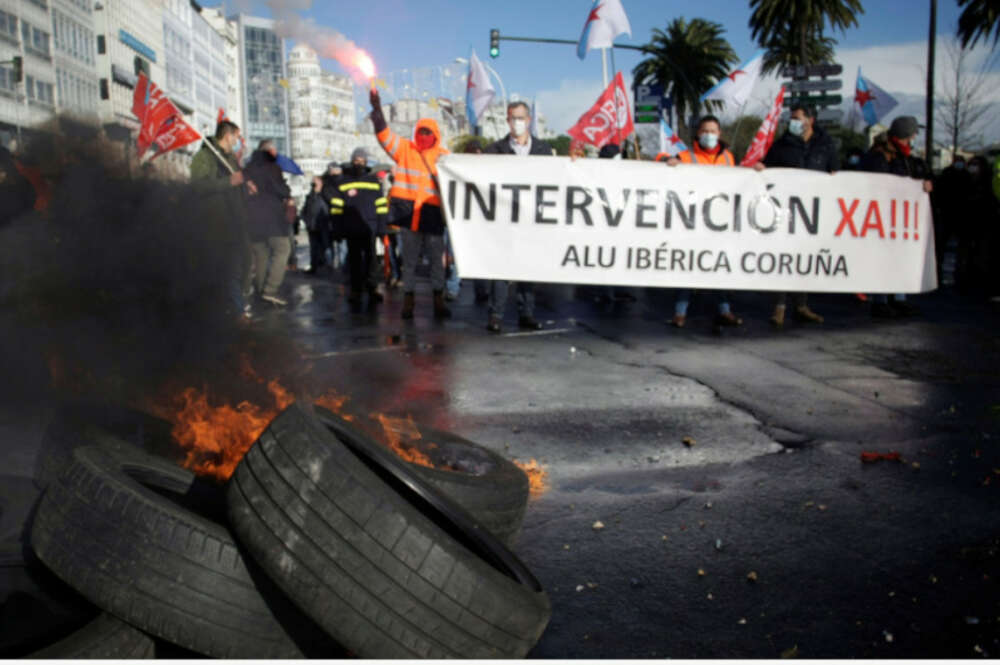 Protesta de los empleados de Alu Ibérica A Coruña. Cabalar / EFE