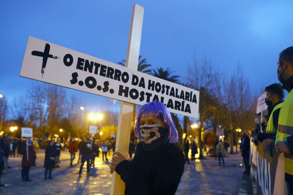 Hosteleros exigen un plan de rescate ante el cierre del sector en Galicia