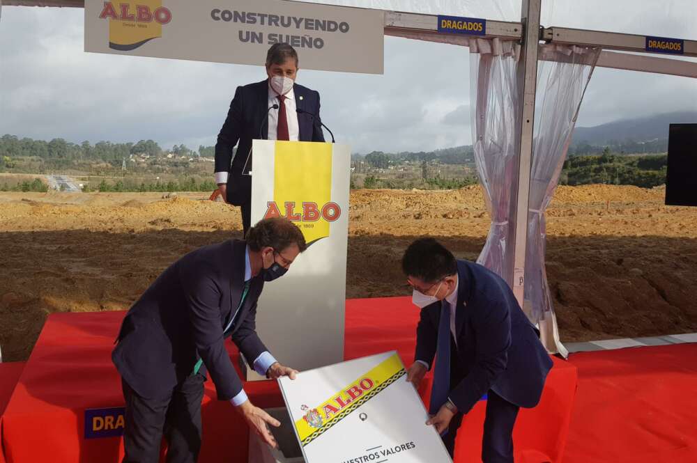 Colocación de la primera piedra de la nueva factoría de Albo en la Plisan