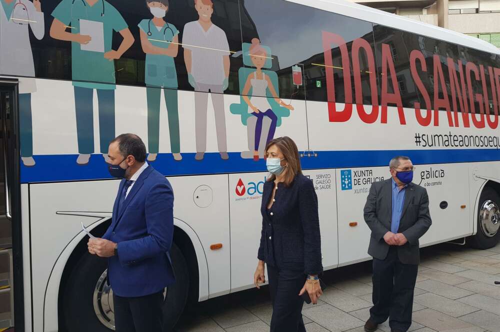 El conselleiro de Sanidade, Julio García Comesaña, en un acto en Vigo, coincidiendo con el primer día de la desescalada hostelera en Galicia. E.P.