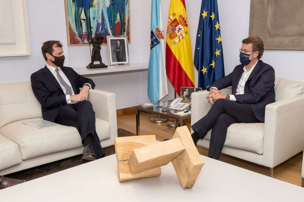 El presidente de la Xunta se reúne con representantes de EDP en San Caetano. Xunta de Galicia