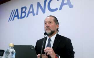 El presidente de Abanca, Juan Carlos Escotet Rodríguez, presenta en rueda de prensa los resultados del banco en el segundo trimestre de 2021 / EFE