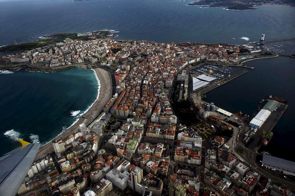 Vista aérea de la ciudad de A Coruña. EFE/Cabalar