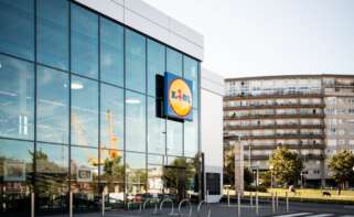 Imagen exterior de un supermercado de Lidl