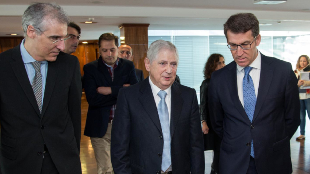 Cándido Hermida, en el centro, el fundador de la compañía homónima, histórica proveedora de Inditex