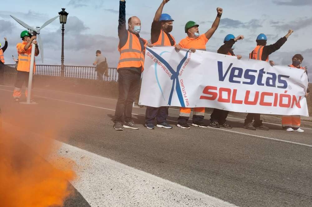 Manifestación en Viveiro de los trabajadores de Vestas / CIG