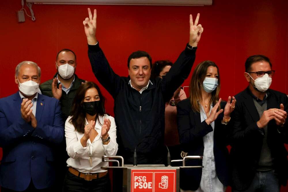 Valentín González Formoso, tras proclamarse nuevo secretario xeral del PSdeG. Foto: EFE/Lavandeira Jr