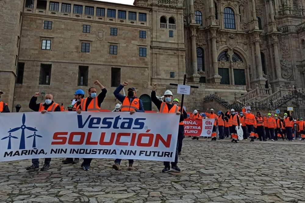 Manifestación de los trabajadores de Vestas en Compostela. Foto: Europa Press